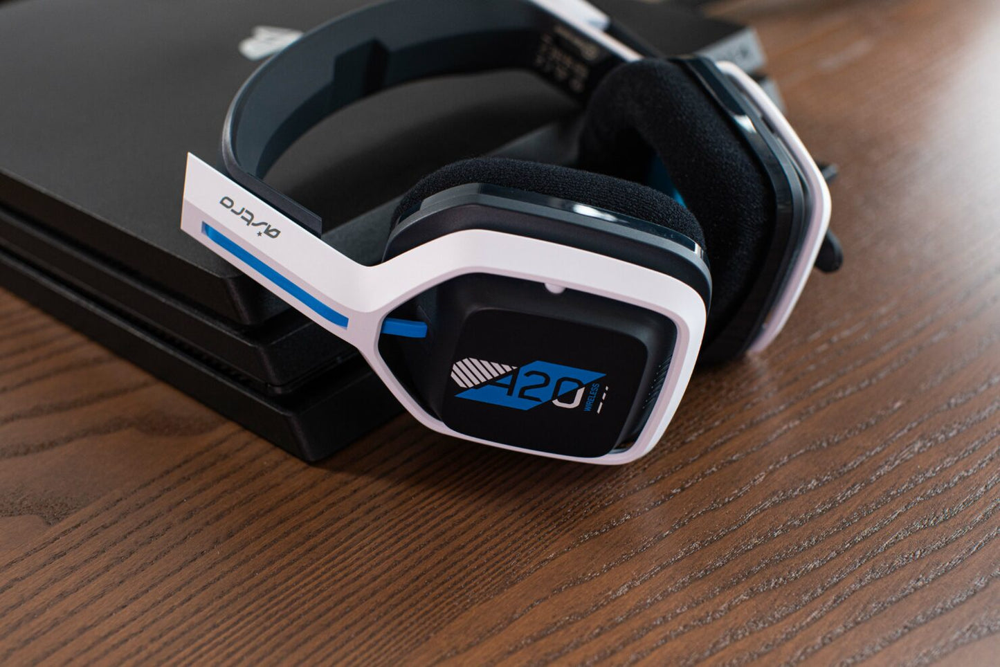 ASTRO Gaming A20 Wireless Gaming Headset Compatible for PlayStation 4 & PC - Grey/Blue - Games Corner