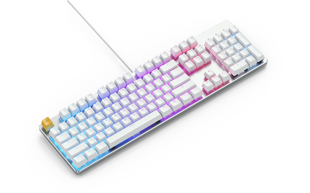 GMMK Full Size White Ice Edition - Gateron Brown, US Layout - Games Corner